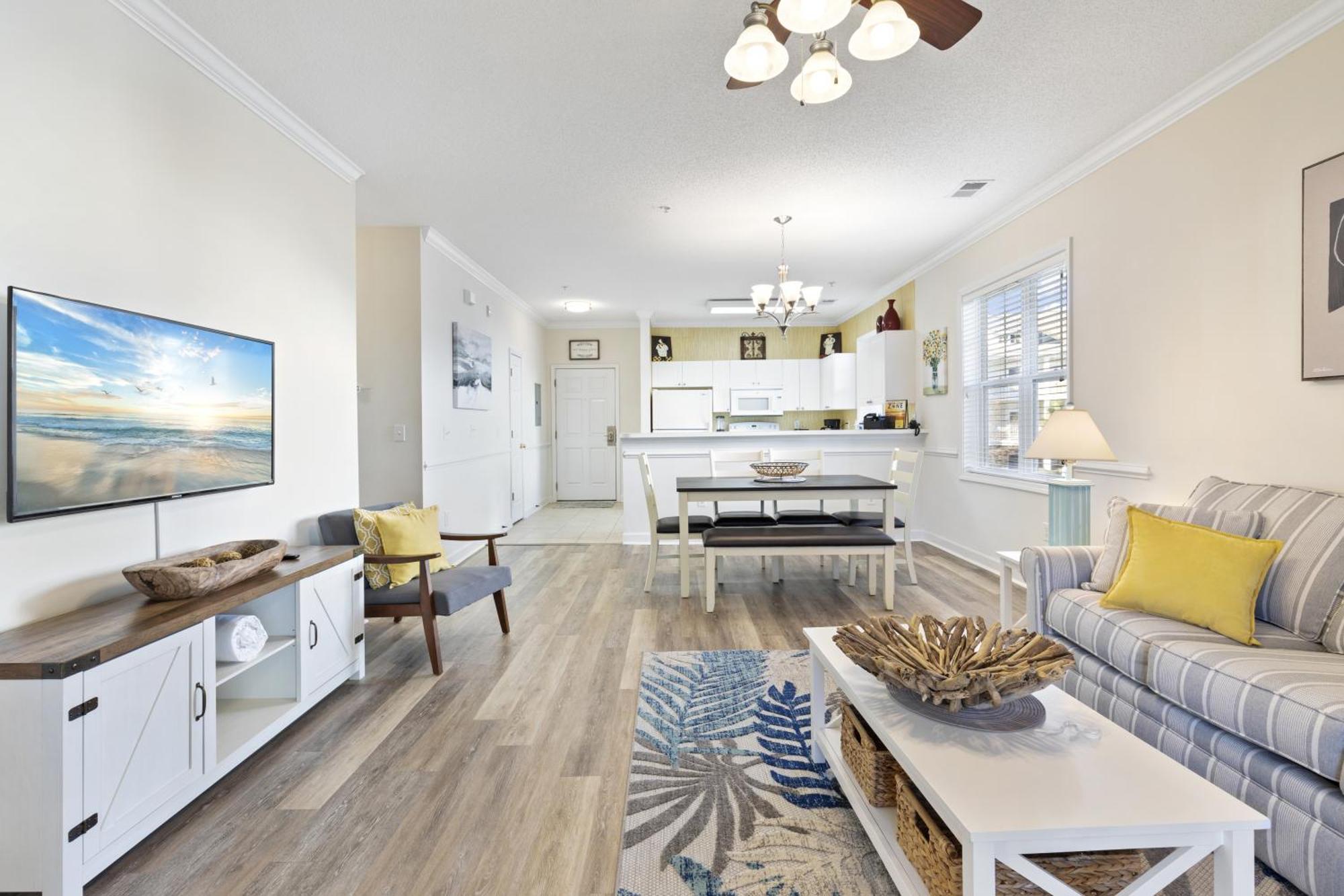 Yellow Daisy & Beach Escape North Myrtle Beach Exterior photo